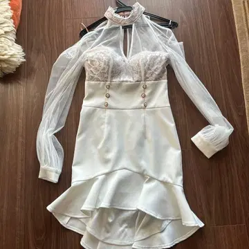 화이트 레이스 쉬폰 드레스 andy