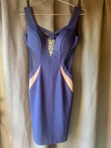 비쥬 타이트 드레스 네이비