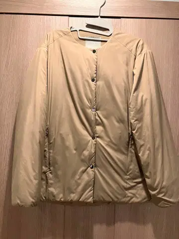 베이지 노카라 자켓