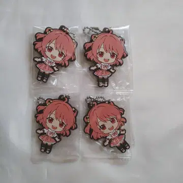 카라피치 러버 마스코트 2025 노아