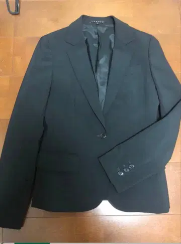 띠어리 수트 블랙