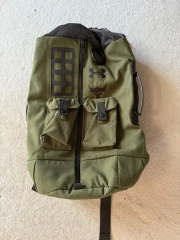 언더 아머 프로젝트 락 그린 카키