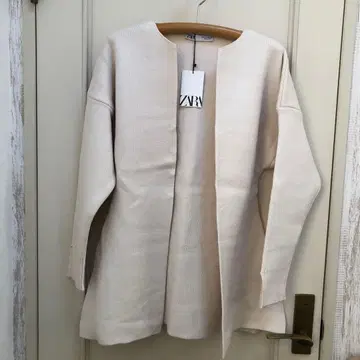 ZARA 아이보리 니트 가디건