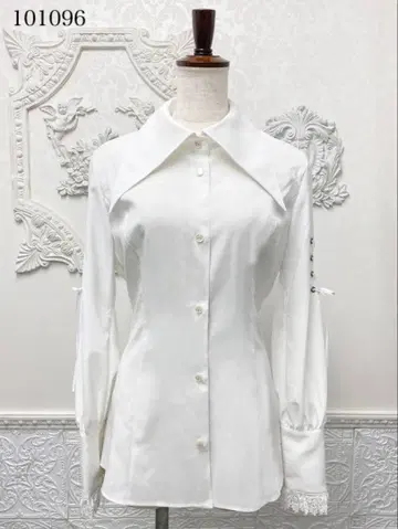 MIHOMATSUDA 블라우스