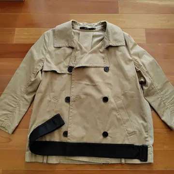 Munish 베이지 더블 브레스트 트렌치코트