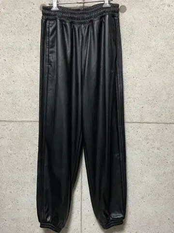 adidas 아디다스 인조 가죽 트랙 팬츠 L