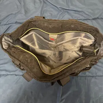 브라운 퀼팅 숄더백