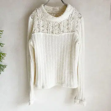 리즈리사 LIZLISA 가슴 레이스 디자인 니트