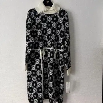 슈퍼 뷰티 미사용 새상품 꽃무늬 긴팔 원피스 size 42