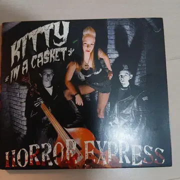 Kitty in a Casket Horror Express