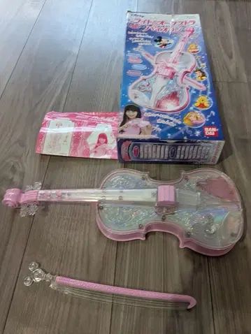 새상품급 작동 확인 완료 디즈니 라이트 & 오케스트라 바이올린 핑크