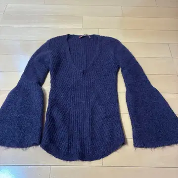 콩트와르 데코토니에 스웨터