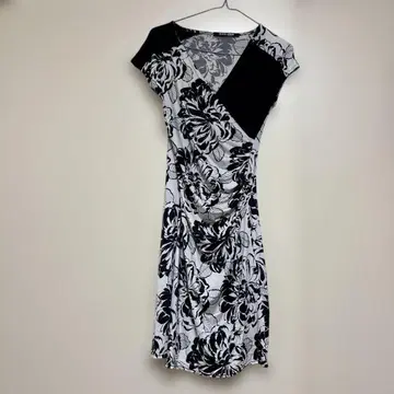 FAS 플라워 프린트 반팔 원피스 armoire caprice