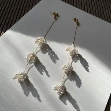 플라워 펄 귀걸이 웨딩 롱 써지컬 스테인리스 개성있는 성인