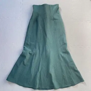 COCODEAL | 코코딜 | 백 레이스업 머메이드 스커트 | 그린