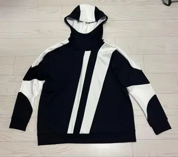 TORNADO MART 블랙/화이트 스트라이프 후드티