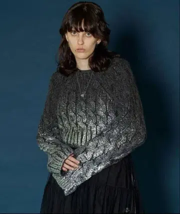 Maison Special 메탈릭 호일 케이블 숏 니트