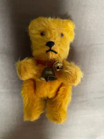 작은 독일 빈티지 피넛 베어