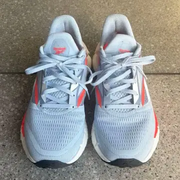 플로트지그 1 / FLOATZIG 1