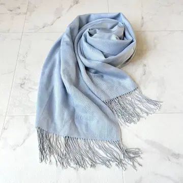 FURLA 훌라 캐시미어 실크 스톨 라이트 블루 그레이 문배트