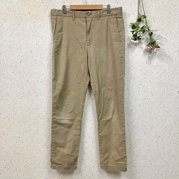 BANANA REPUBLIC LIVED-IN CHINO SLIM FIT