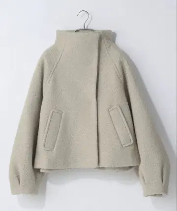 LOWRYSFARM 루프 숏 블루종