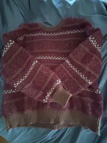 와인 레드 페어아일 패턴 스웨터