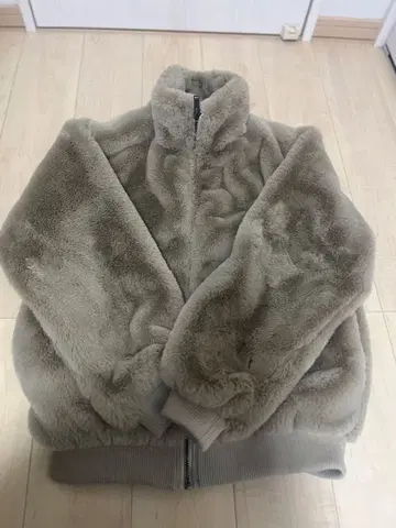 ZARA 베이지 플리스 보아 자켓