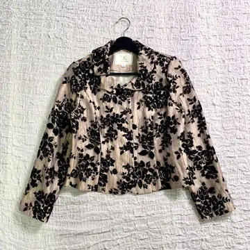 유키코 키지마 숏 기장 자켓 꽃무늬 새틴 원단