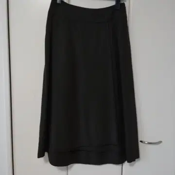 모스그린 플레어 스커트 무릎 기장