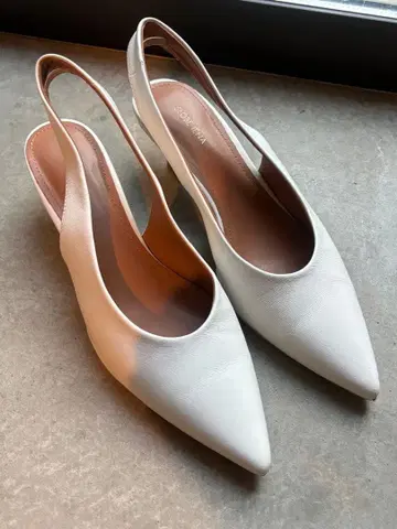 슬로브 이에나 SLOBE IENA 로우힐 펌프스