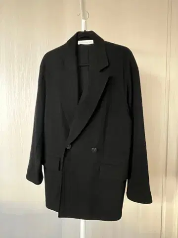 GALERIE VIE 블랙 테일러드 자켓