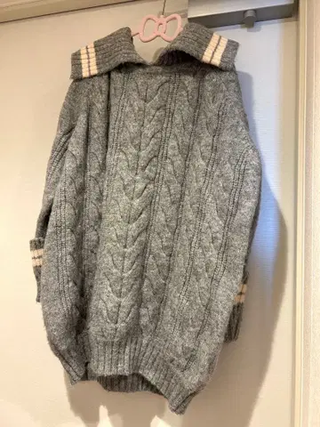 Darich 다리치 오프숄더 라인 미니 니트 원피스