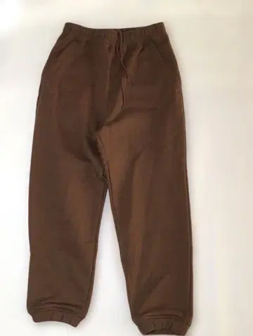 새상품 SOFTHYPHEN 맨투맨 팬츠 브라운