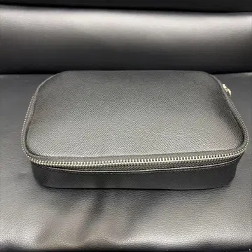 바니스뉴욕 파우치