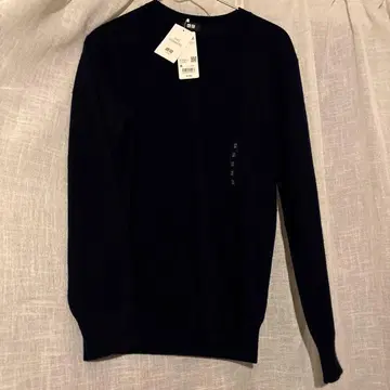 [ 새상품 네이비 M ] 유니클로 캐시미어 크루넥 스웨터