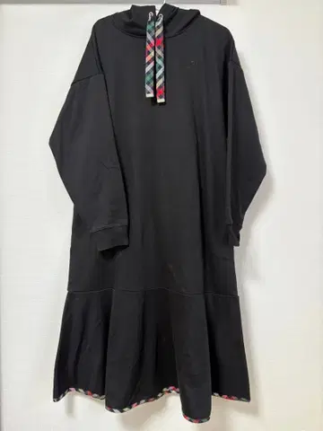 [ 아놀드 파머 ] 후드 부착 롱 원피스