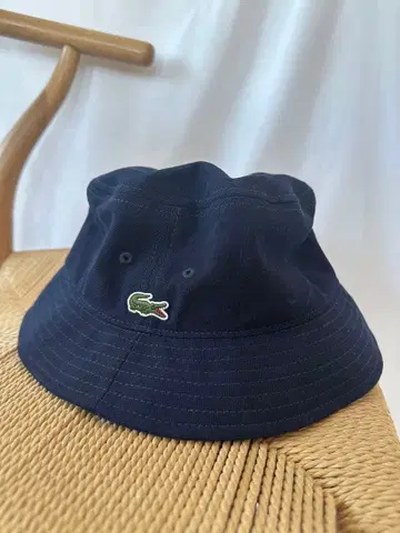 [택 포함 미사용 새상품] LACOSTE 네이비 버킷햇