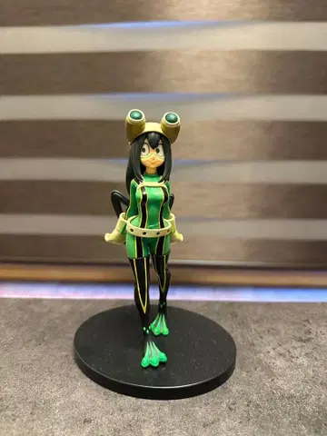 나의 히어로 아카데미아 아스이 츠유 피규어