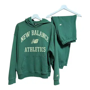 NEW BALANCE 뉴발란스 후드 부착 후드티 그린 셋업