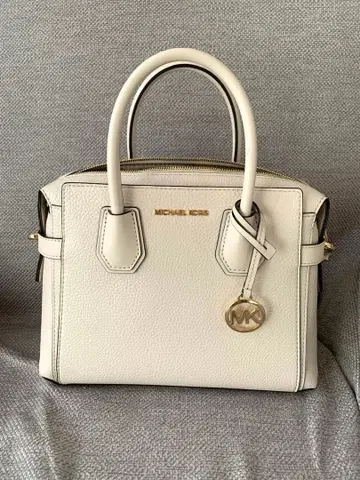 MICHAEL KORS 탑 지퍼 벨티드 새첼 스몰