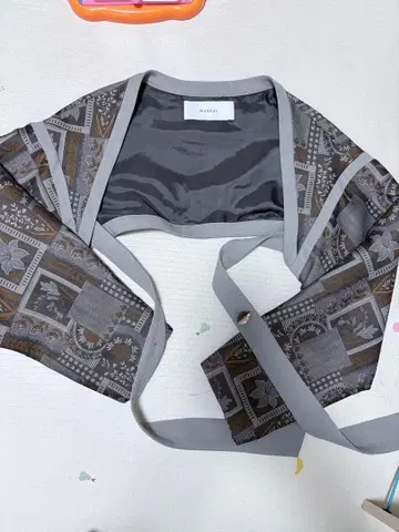 미랄 MURRAL 가디건 볼레로 자수