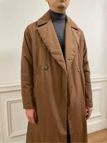 새상품 HEVO BRINDISI 나일론 충전솜 더블 롱 코트