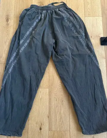 FREAK'S STORE 맨투맨 팬츠 (전개 한정판 MR HEARTS)