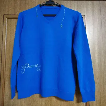 택 포함 새상품 PICONE 파란색 V넥 스웨터