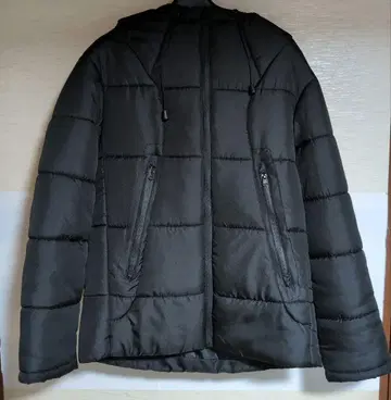 블랙 다운 자켓 후드 부착