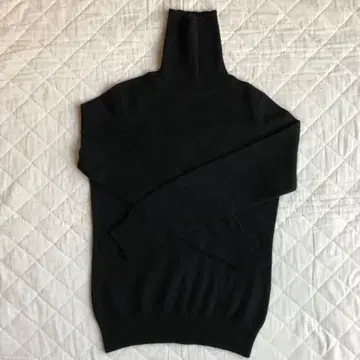 유니클로 캐시미어 100% 터틀 블랙 M