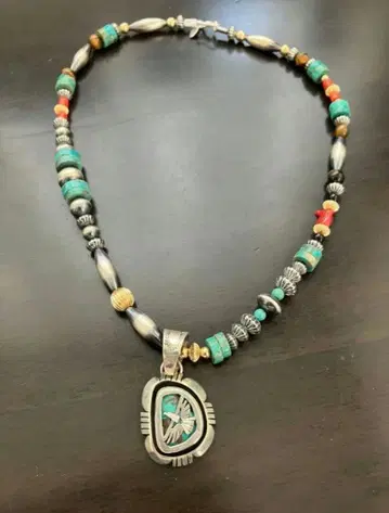 아메리카 원주민 스타일 목걸이