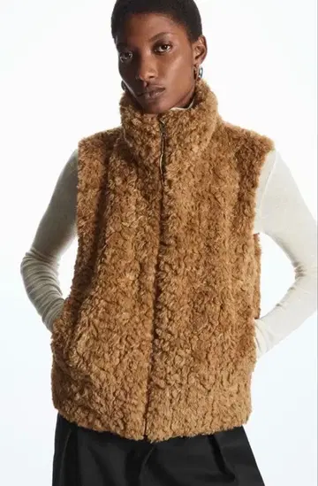 재가격 인하 미사용 새상품 COS 베스트