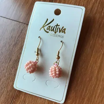Kautiva 비즈 귀걸이 핑크 핸드메이드 컬럼비아